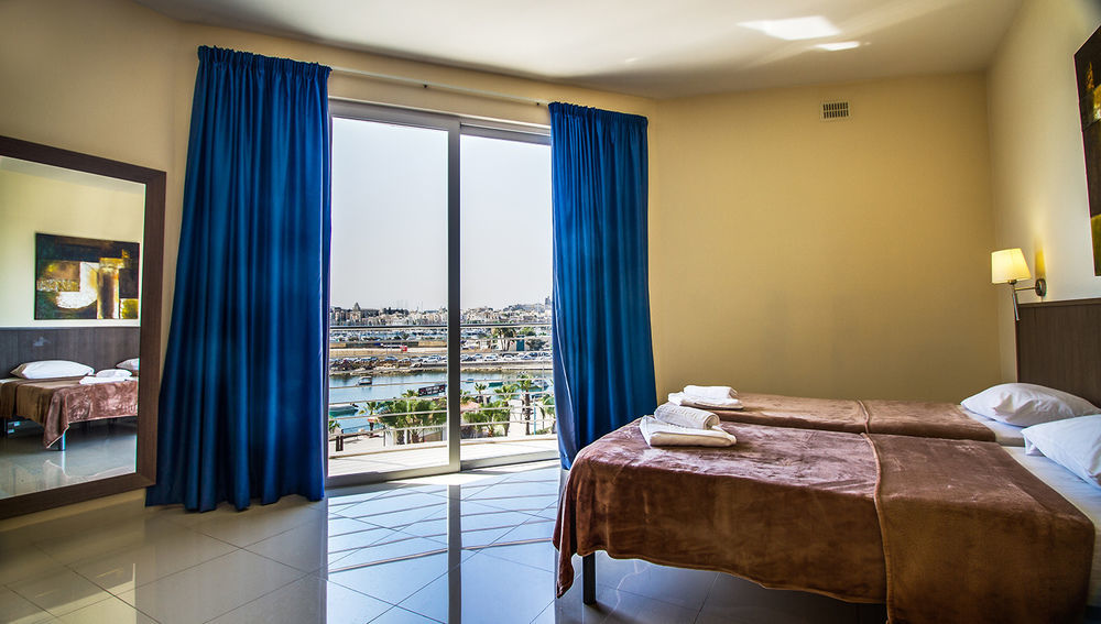 Blubay Apartments By St Hotels Gzira Exteriör bild